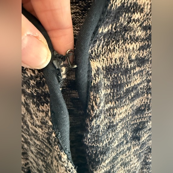 G. Age Outfitters Knit Cardigan Woman’s SZ S Long Sleeve Pockets Open Front - Picture 3 of 8